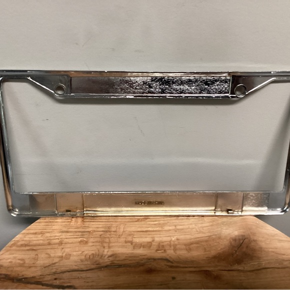 Almost Vintage - 2006 Florida Gators National Champions License Plate Frame - Picture 6 of 10